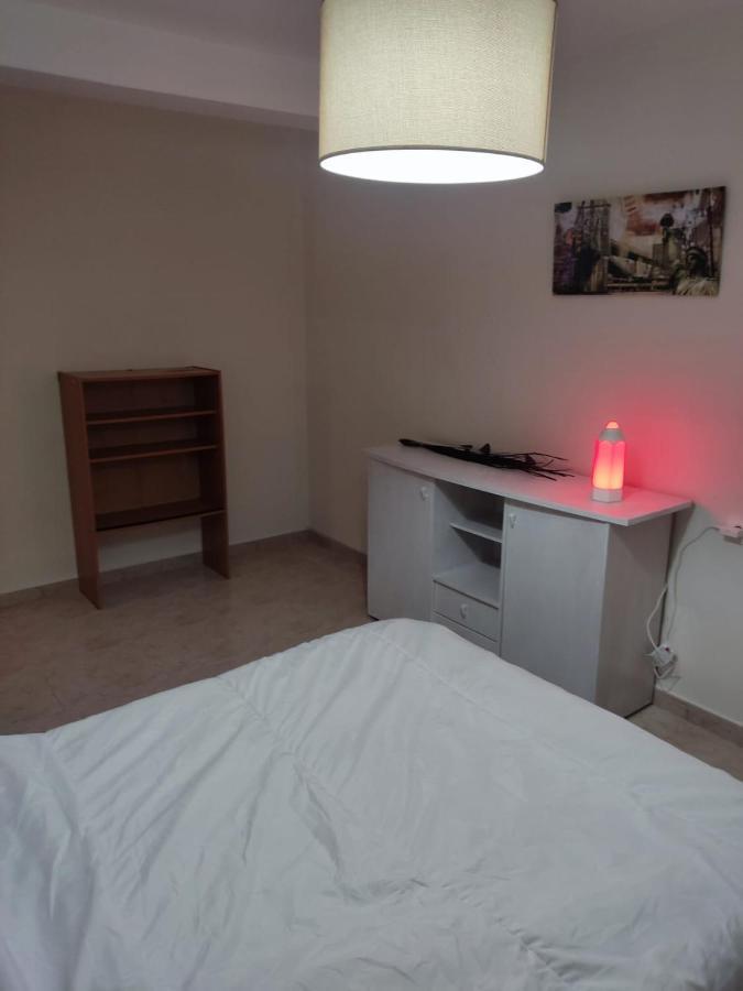 Piso Por Habitaciones En Gijón Exteriör bild