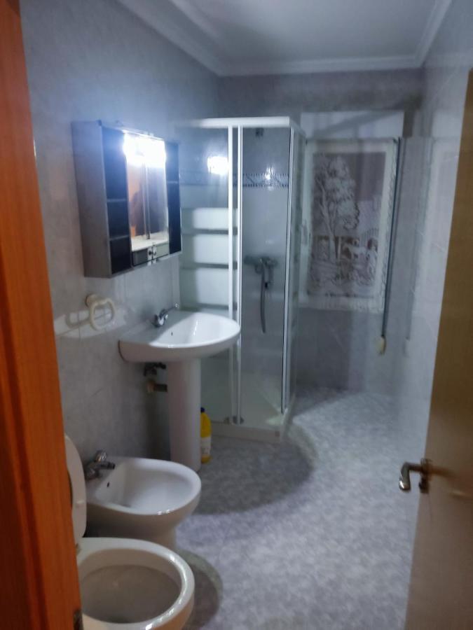 Piso Por Habitaciones En Gijón Exteriör bild